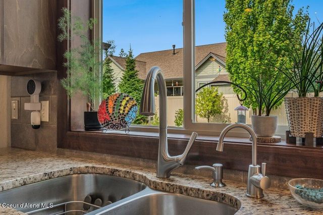 2551 W Renoir Dr, Coeur D'alene, ID 83815