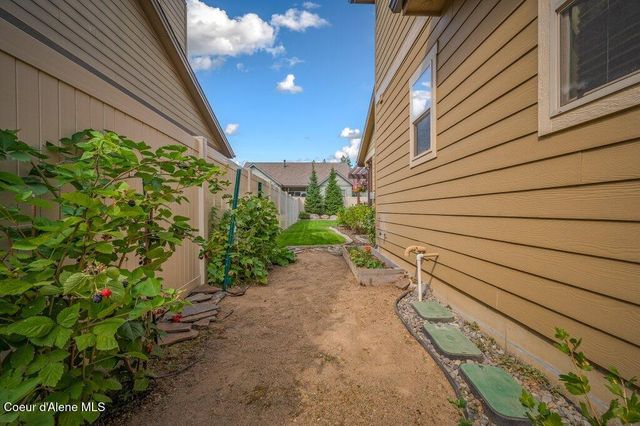 2551 W Renoir Dr, Coeur D'alene, ID 83815