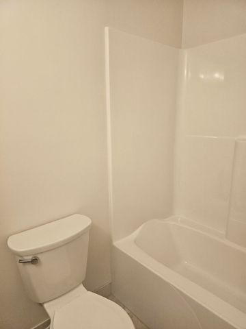 9626 Valley View Court, York Twp, MI 48176