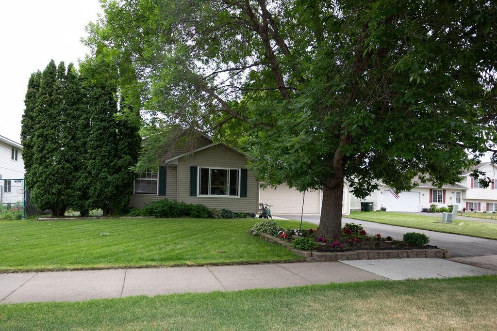 15288 Chokecherry Avenue, Rosemount, MN 55068