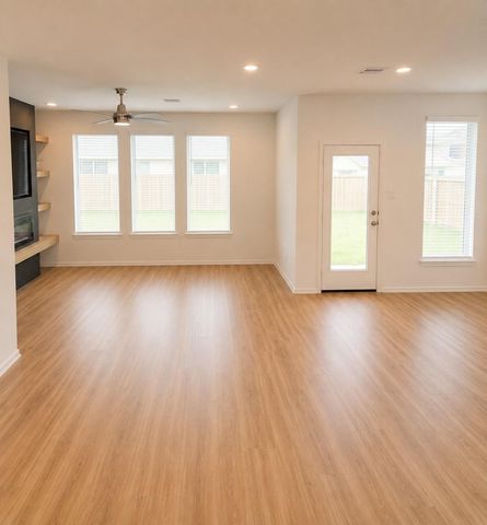 19118 Pegara Manor Dr Drive, New Caney, TX 77357