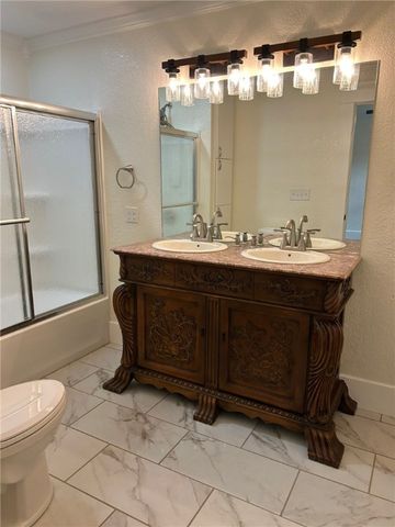 903 S ERIE Avenue, Russellville, AR 72801