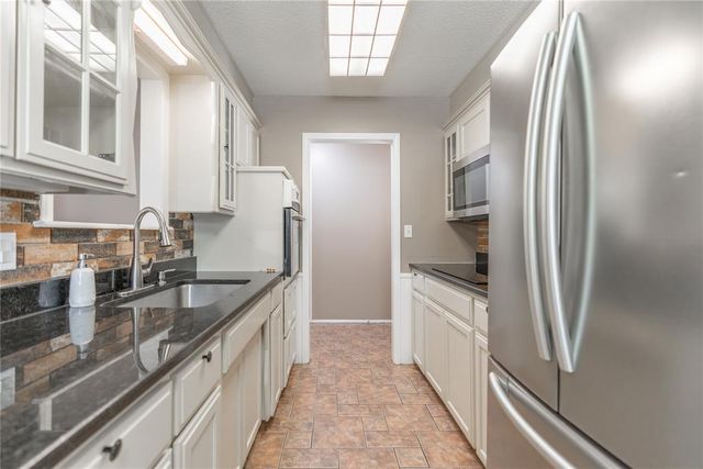 5701 NW 58th Street, Warr Acres, OK 73122