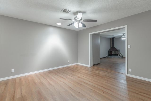 5701 NW 58th Street, Warr Acres, OK 73122