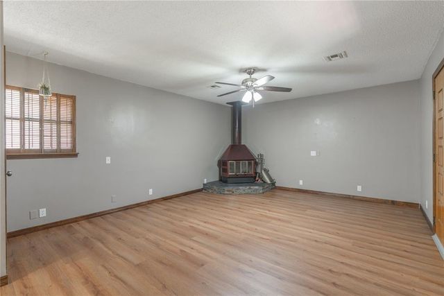 5701 NW 58th Street, Warr Acres, OK 73122