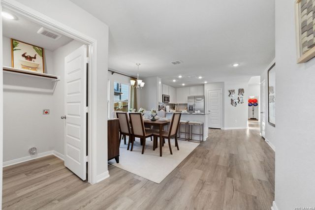 8636 Merlin Cove, San Antonio, TX 78222