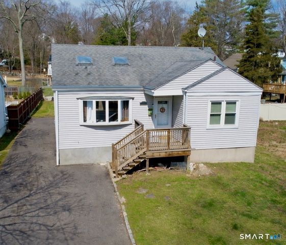 153 Oaklawn Avenue, Stamford, CT 06905