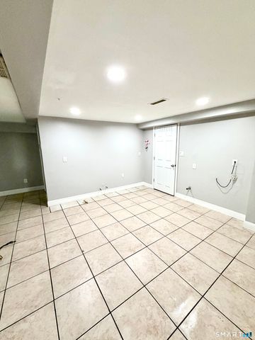 153 Oaklawn Avenue, Stamford, CT 06905