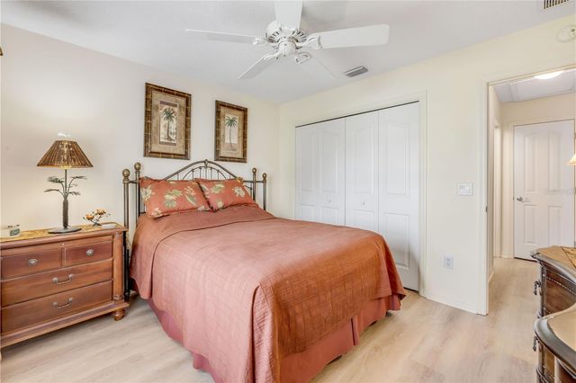 298 SOCIETY HILL CIRCLE, The Villages, FL 32162