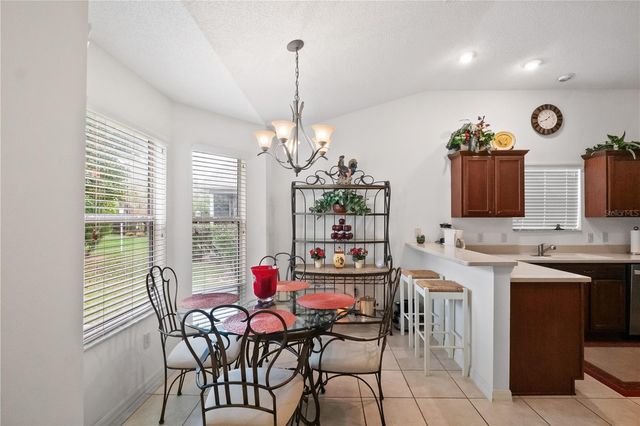 298 SOCIETY HILL CIRCLE, The Villages, FL 32162