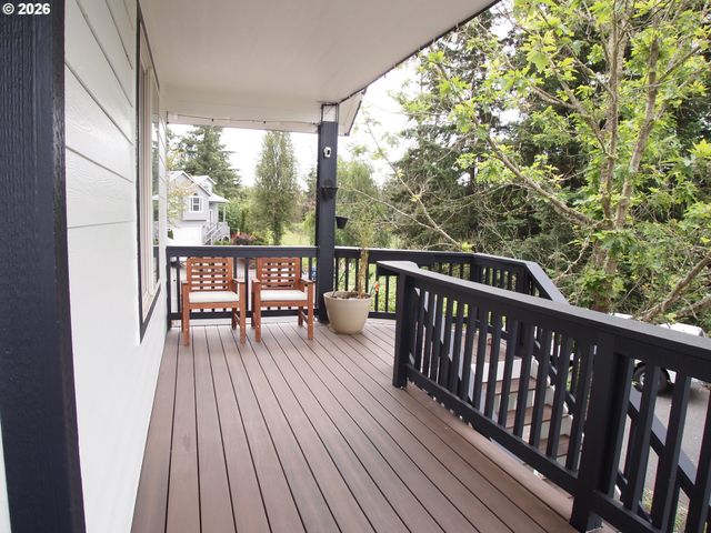 13444 Se PIPER Dr, Happy Valley, OR 97086