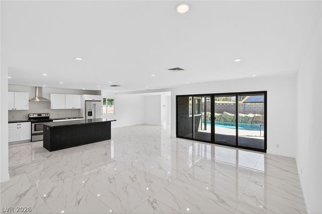 4578 Churchfield Circle, Las Vegas, NV 89103