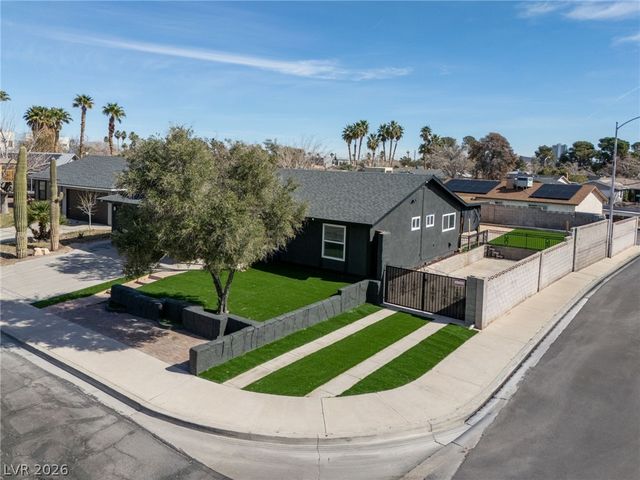 4578 Churchfield Circle, Las Vegas, NV 89103