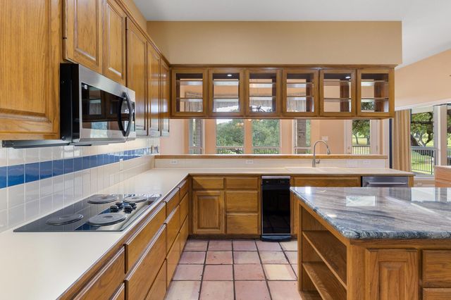 50 Tiburon DR, Austin, TX 78738