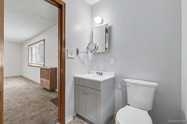 23114 Hollander Street, Dearborn, MI 48128