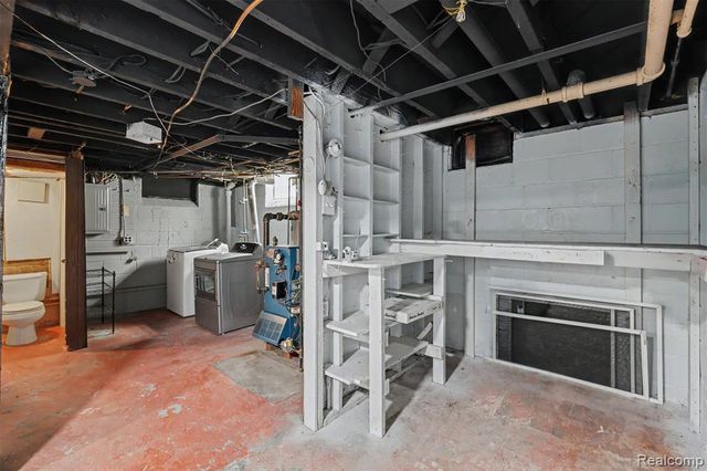 23114 Hollander Street, Dearborn, MI 48128