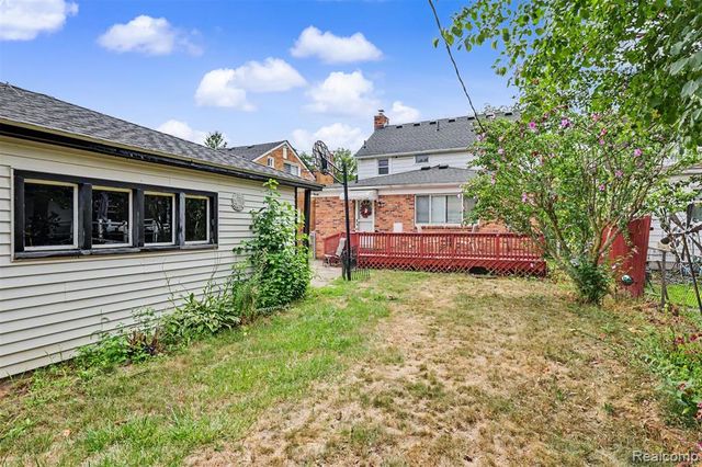 23114 Hollander Street, Dearborn, MI 48128