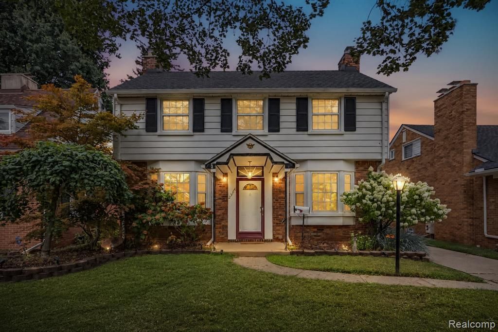 23114 Hollander Street, Dearborn, MI 48128