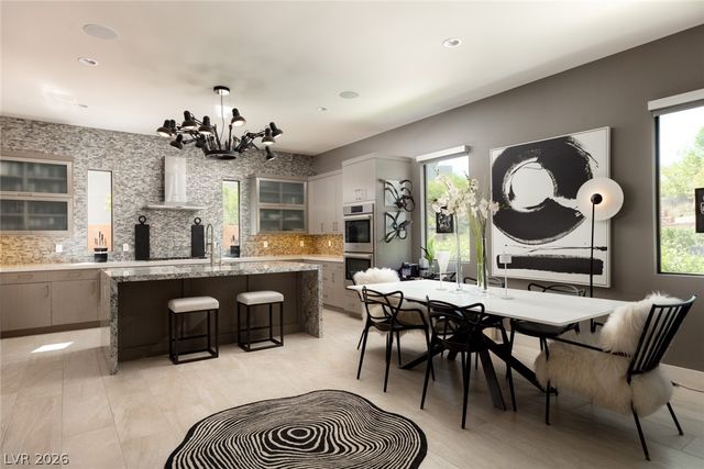 19 MOONFIRE Drive, Las Vegas, NV 89135