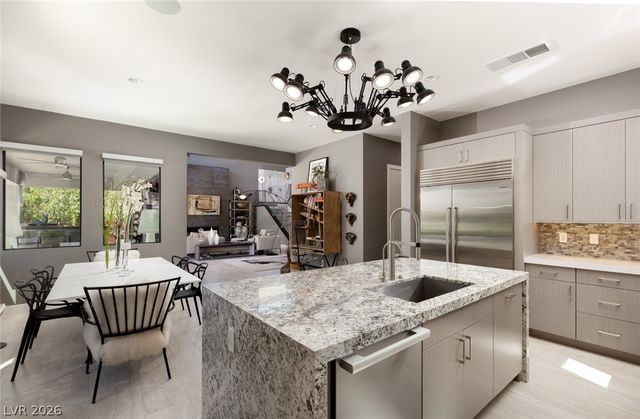 19 MOONFIRE Drive, Las Vegas, NV 89135