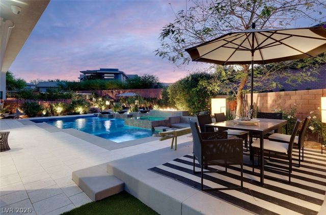 19 MOONFIRE Drive, Las Vegas, NV 89135