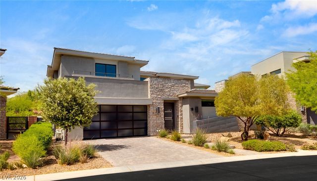 19 MOONFIRE Drive, Las Vegas, NV 89135