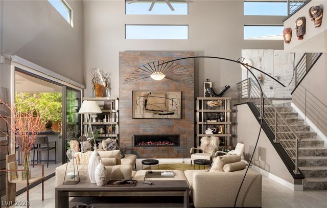 19 MOONFIRE Drive, Las Vegas, NV 89135