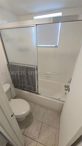 3511 Inverrary Dr 205, Lauderhill, FL 33319