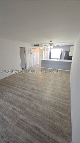 3511 Inverrary Dr 205, Lauderhill, FL 33319