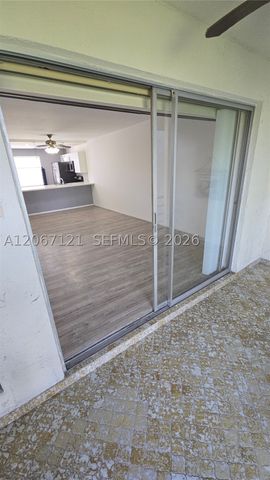 3511 Inverrary Dr 205, Lauderhill, FL 33319