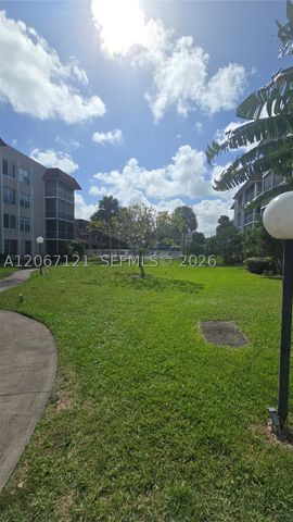 3511 Inverrary Dr 205, Lauderhill, FL 33319