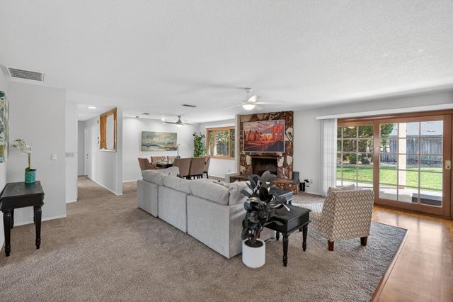 8724 Oconnell Ct, Elk Grove, CA 95624