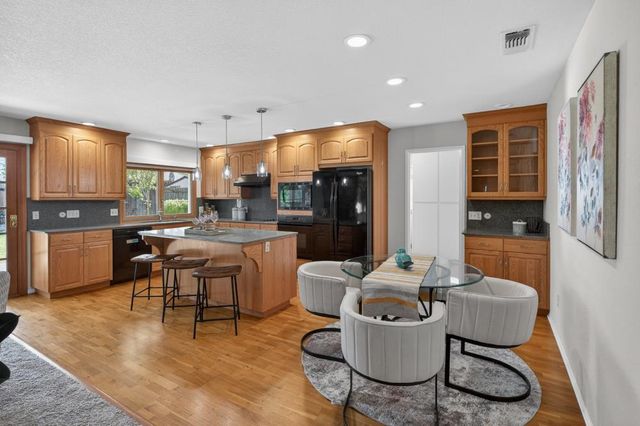 8724 Oconnell Ct, Elk Grove, CA 95624