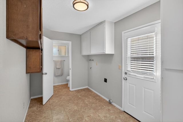 8724 Oconnell Ct, Elk Grove, CA 95624