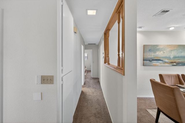 8724 Oconnell Ct, Elk Grove, CA 95624