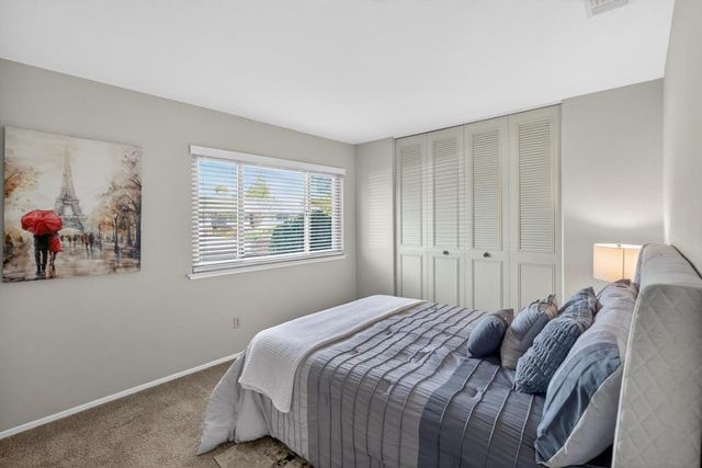 8724 Oconnell Ct, Elk Grove, CA 95624