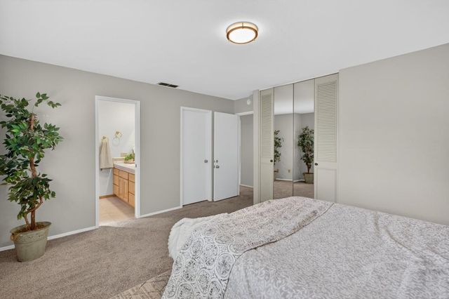 8724 Oconnell Ct, Elk Grove, CA 95624