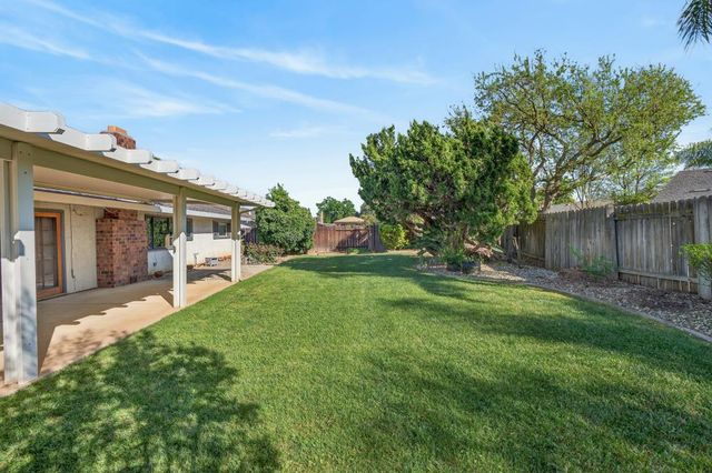 8724 Oconnell Ct, Elk Grove, CA 95624
