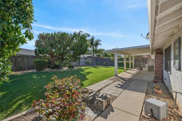 8724 Oconnell Ct, Elk Grove, CA 95624
