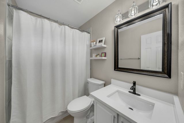 11690 Creekwood Drive, Frisco, TX 75035