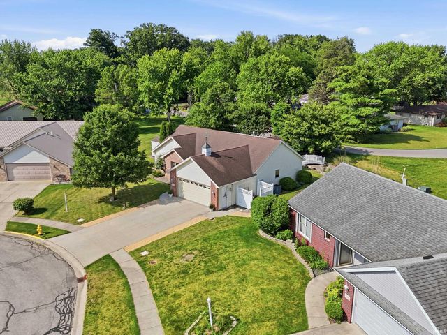520 Chessie Court, Garrett, IN 46738