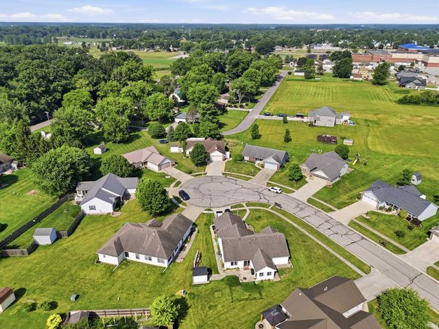 520 Chessie Court, Garrett, IN 46738