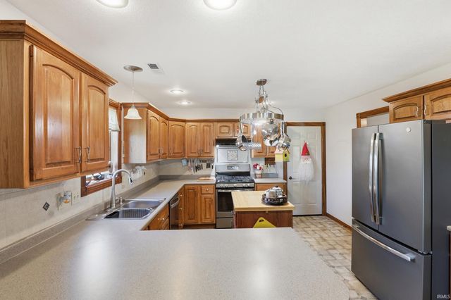 520 Chessie Court, Garrett, IN 46738