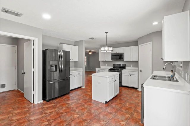 10507 Sutter Glen Lane, Houston, TX 77075