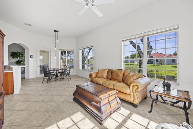 6721 Arno Way, Boynton Beach, FL 33472