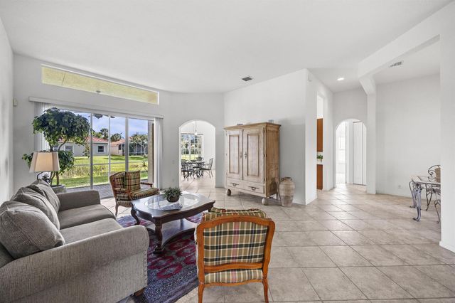 6721 Arno Way, Boynton Beach, FL 33472