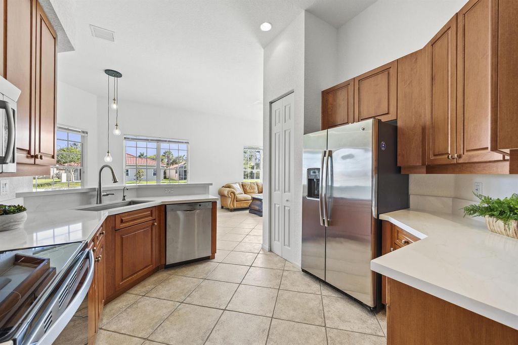 6721 Arno Way, Boynton Beach, FL 33472