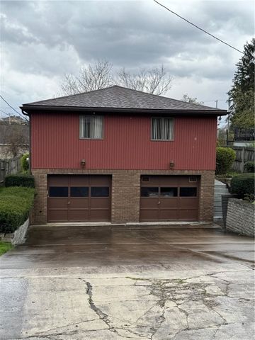 2002 Michael Drive, Irwin, PA 15642