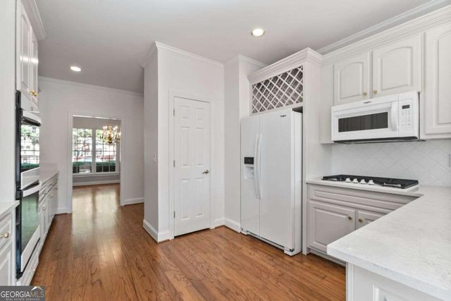 2800 TOWNE VILLAGE Drive, Duluth, GA 30097