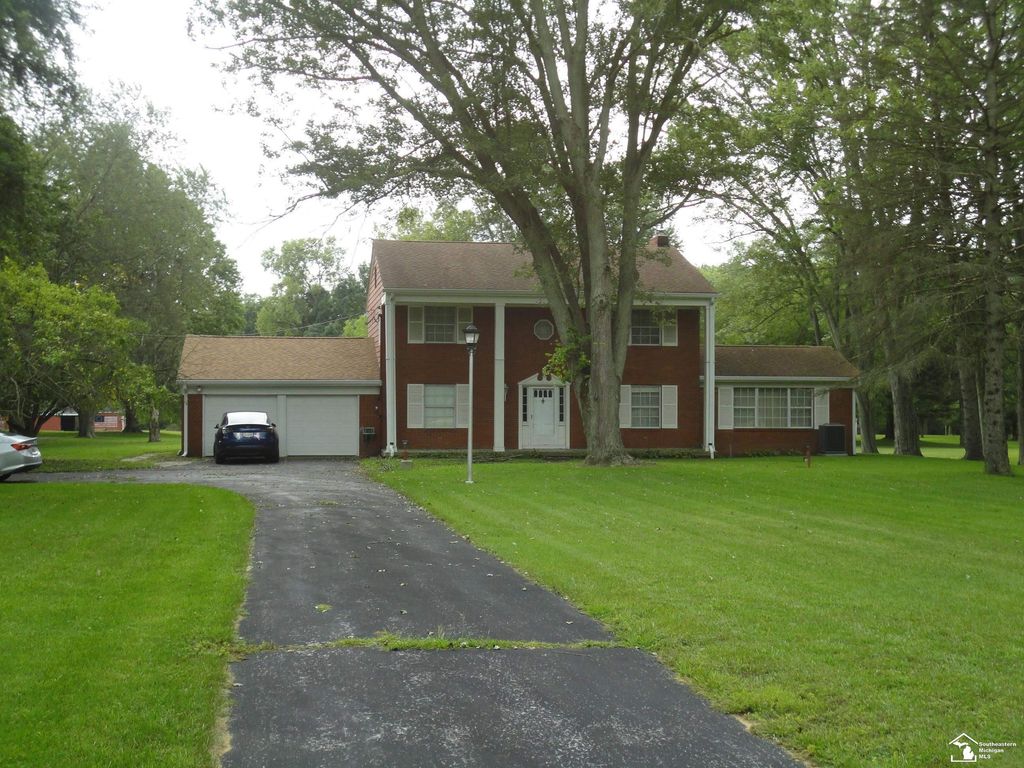 2633 Smith Road, Bedford Twp, MI 48144